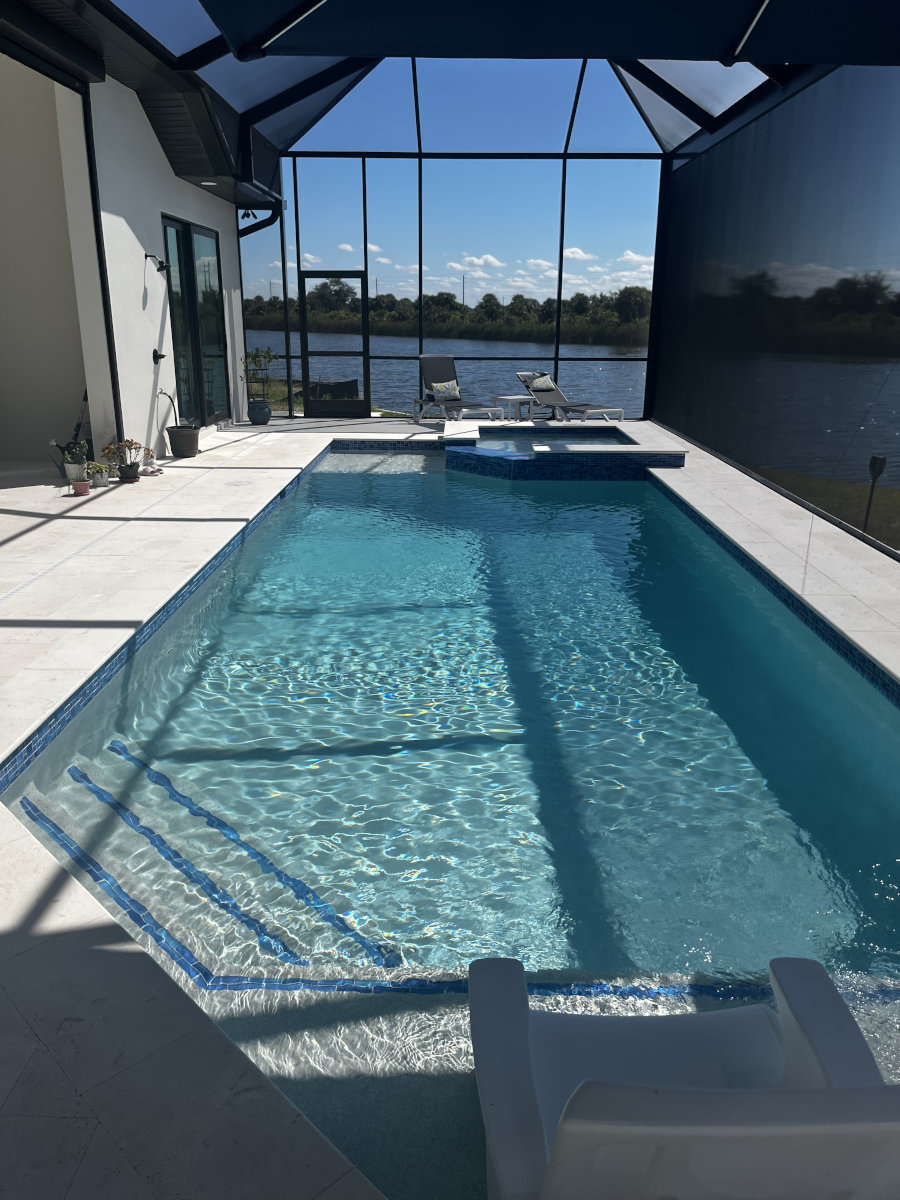 Custom Pools Laurel | Expert Custom Pool Builders by Infinity Custom Pools